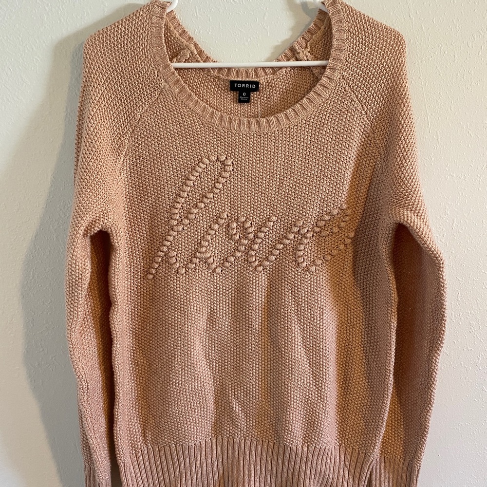 NWT - Torrid sz0 LOVE knit sweater - rose gold
